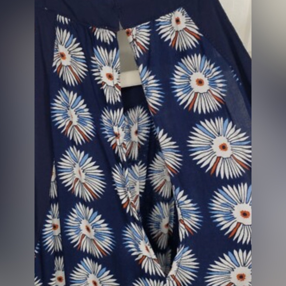 Philosophy Maxi Dress - Picture 8 of 9